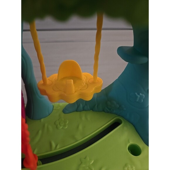 Imaginext DreamWorks Trolls Flower Fun Playset with Poppy A Fun Way To Imagine - Picture 8 of 13